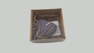 Flowered heart in box قلب  مزهر في علبة