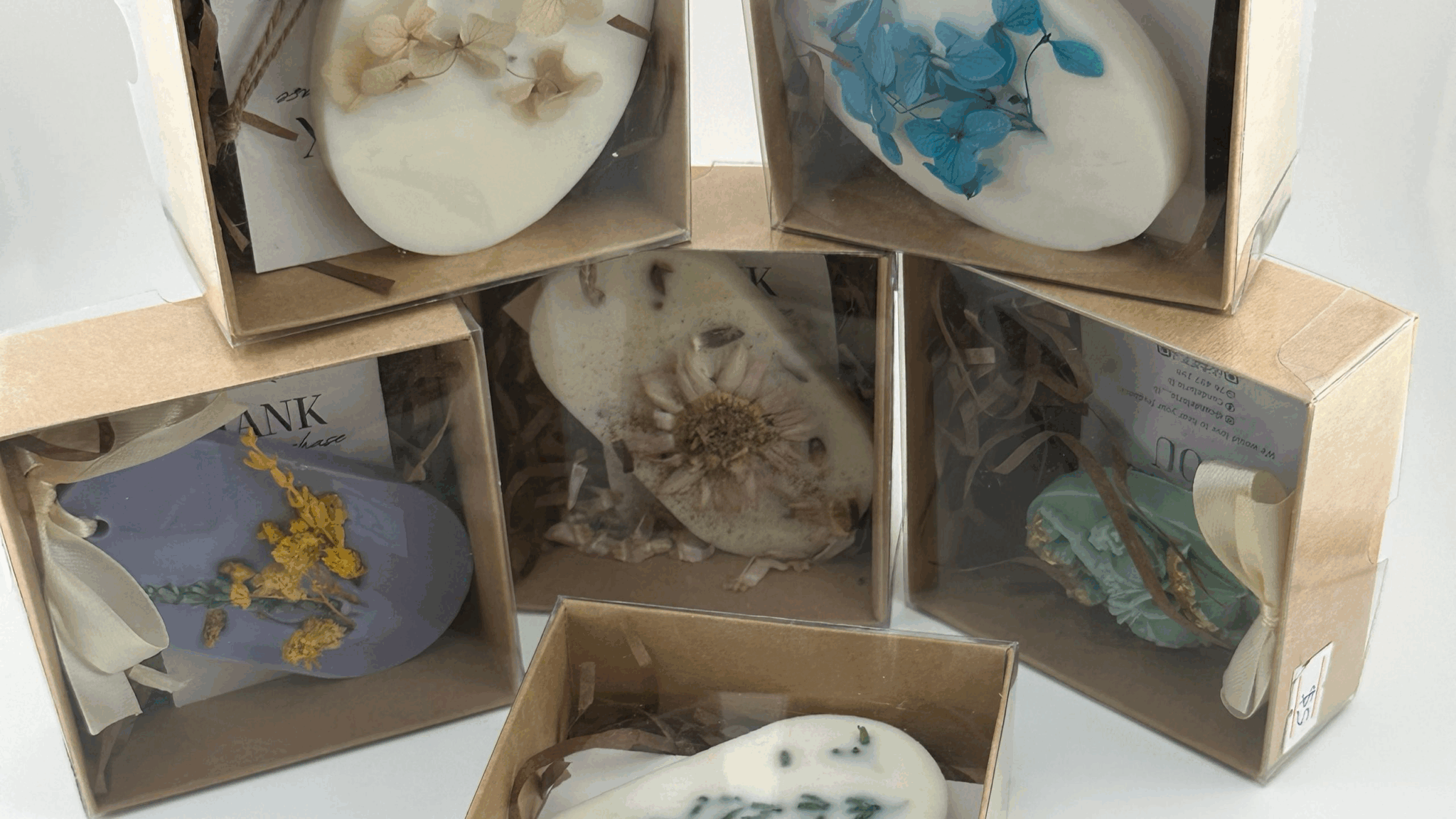 Scented Closet Candle in Box