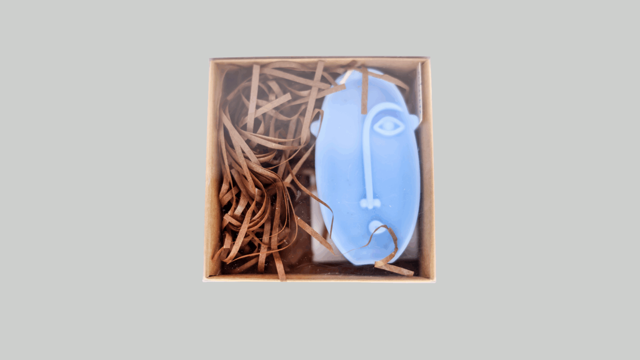 Face Shaped Candle in Square box وجه في علبة